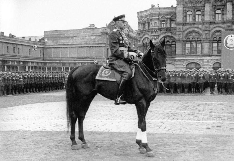Как поляк стал одним из лучших советских полководцев