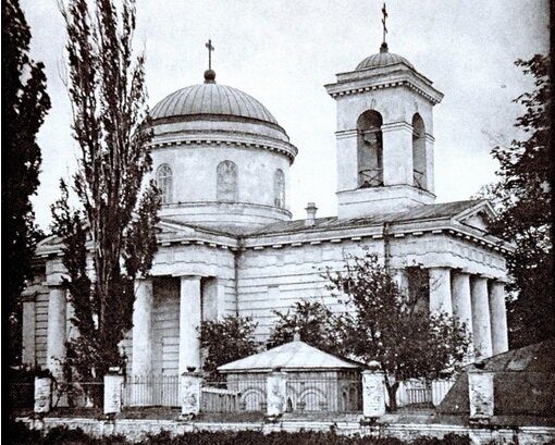Как старший лейтенант Вражнов оборонял Харьков с помощью пулемёта на колокольне храма