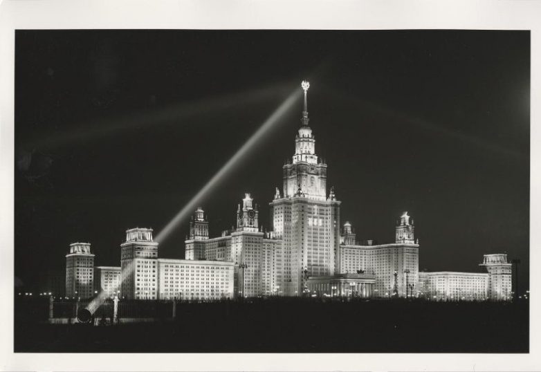 СССР в 50-х годах на снимках классика советской фотографии