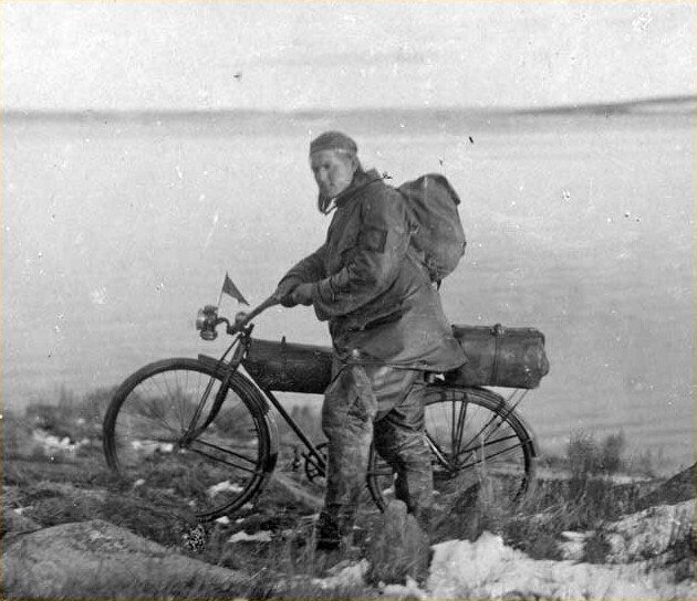 Этот советский велосипедист смог сам ампутировать себе отмороженные пальцы