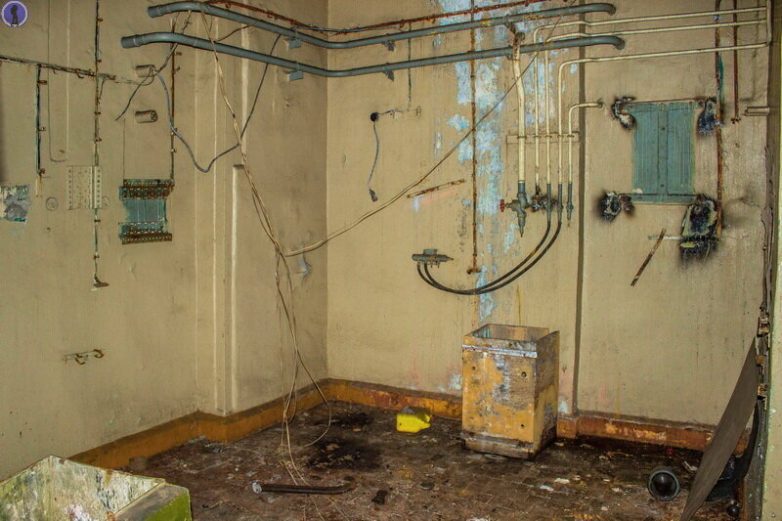Заброшенный бункер передающего радиоцентра узла связи Генштаба ВС Советского Союза