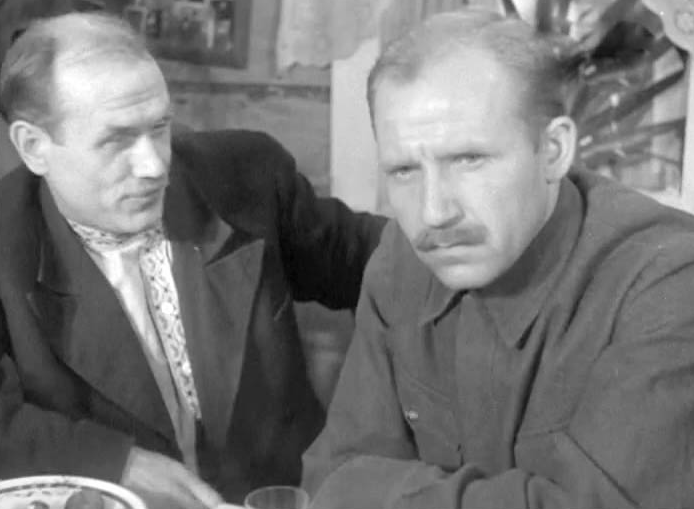 Первые роли знаменитых советских актёров