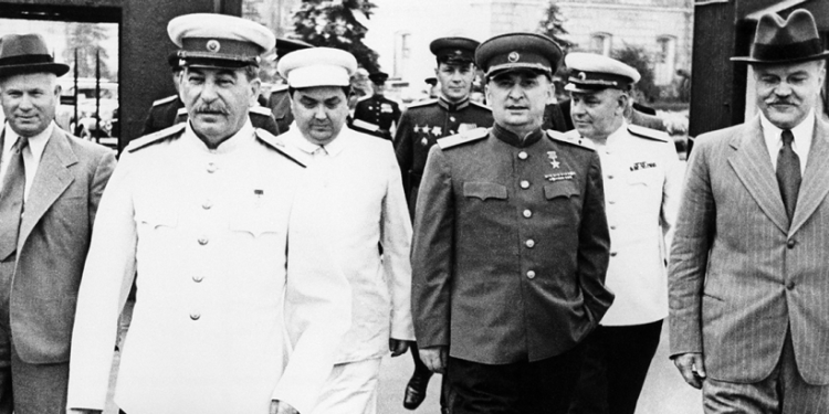 Как бились за власть после смерти Сталина