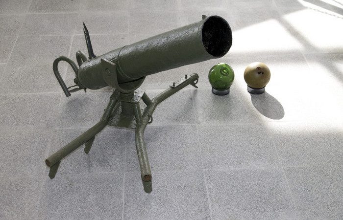 Зачем в Советском Союзе создали оружие-трубу, стреляющее стеклянными шарами