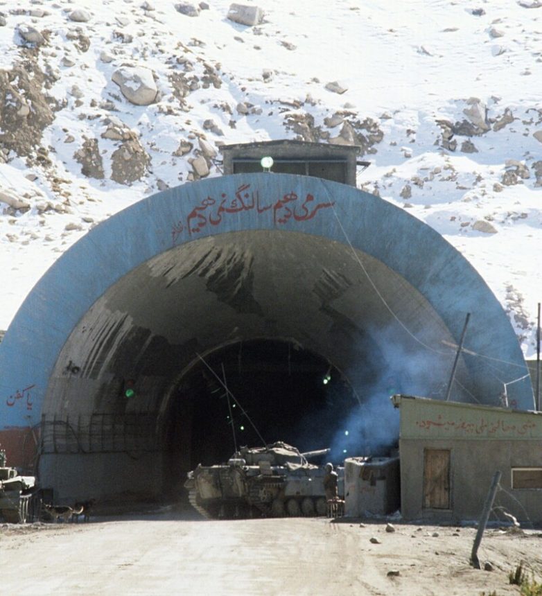 Зачем СССР подарил Афганистану многомиллионный тоннель?