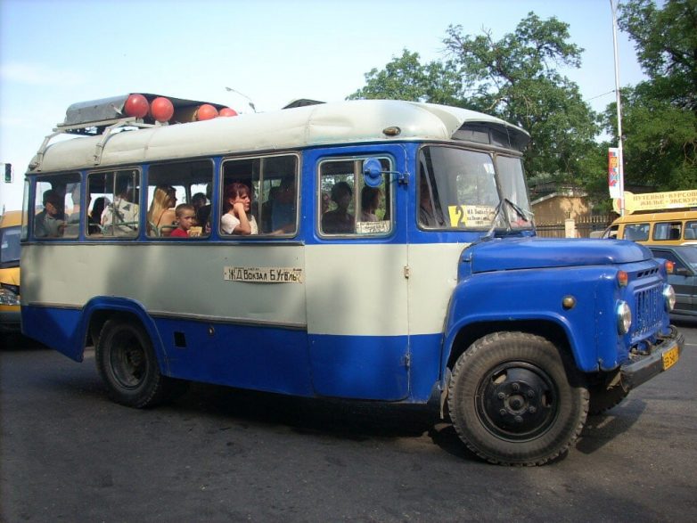 Суровые сельские автобусы Советского Союза