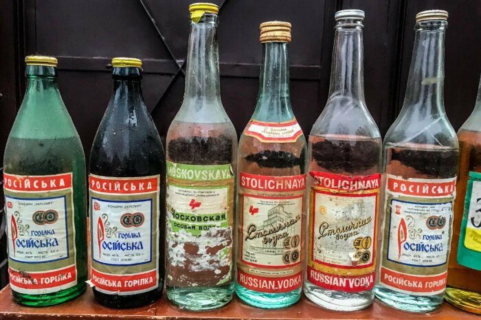 Сколько стоила советская водка, если её перевести в сегодняшние цены