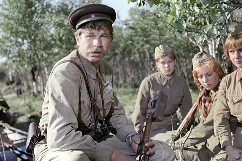 10 самых кассовых советских фильмов