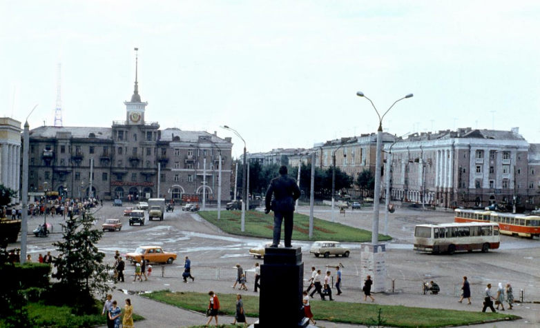 Фотопрогулка по советским городам. Жмите Лайк!