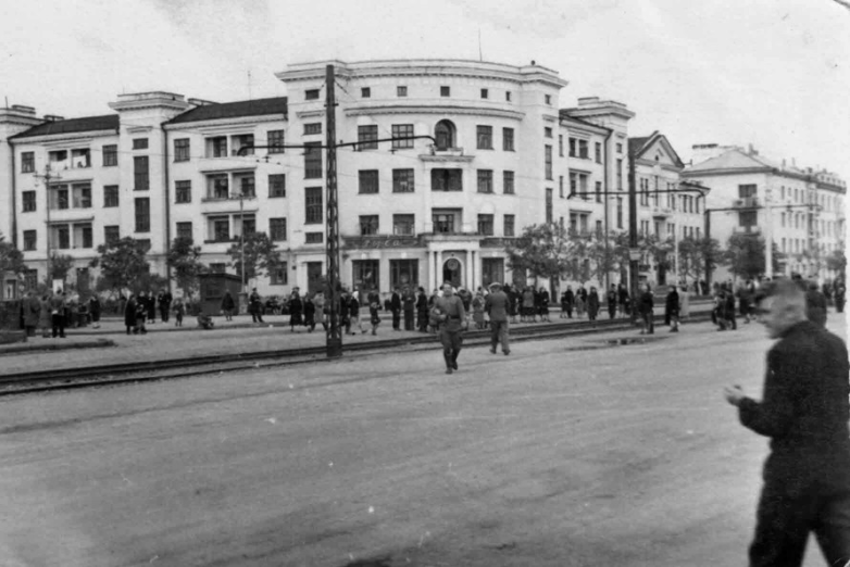 Фотопрогулка по советским городам