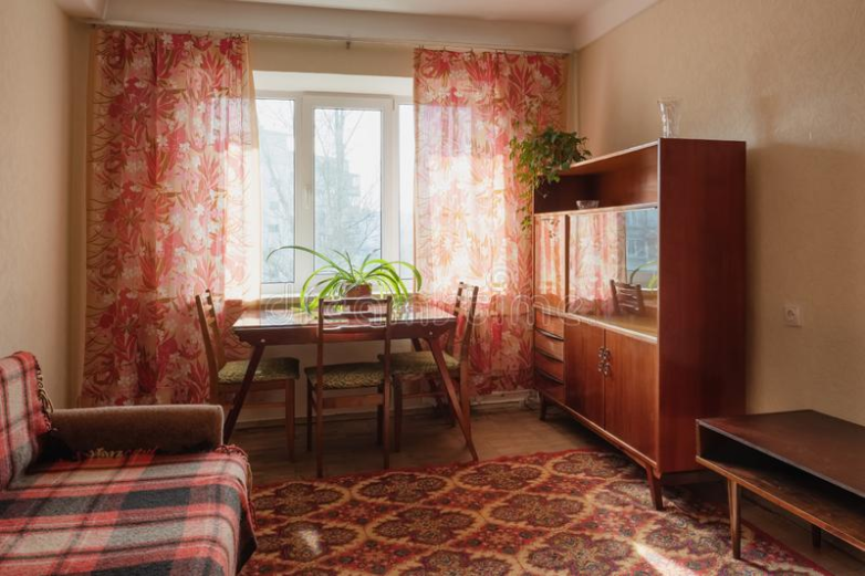 Почему в советские времена было трудно купить мебель?