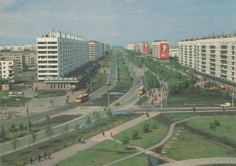 Фотопрогулка по советским городам. Классная серия!