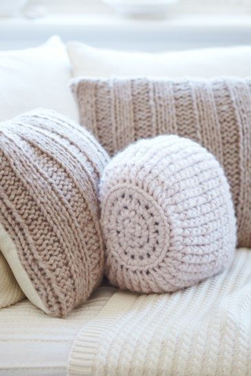 Как сделать подушку из свитера