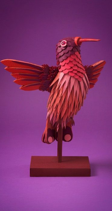 Очаровательные скульптуры птиц из кусочков кожи