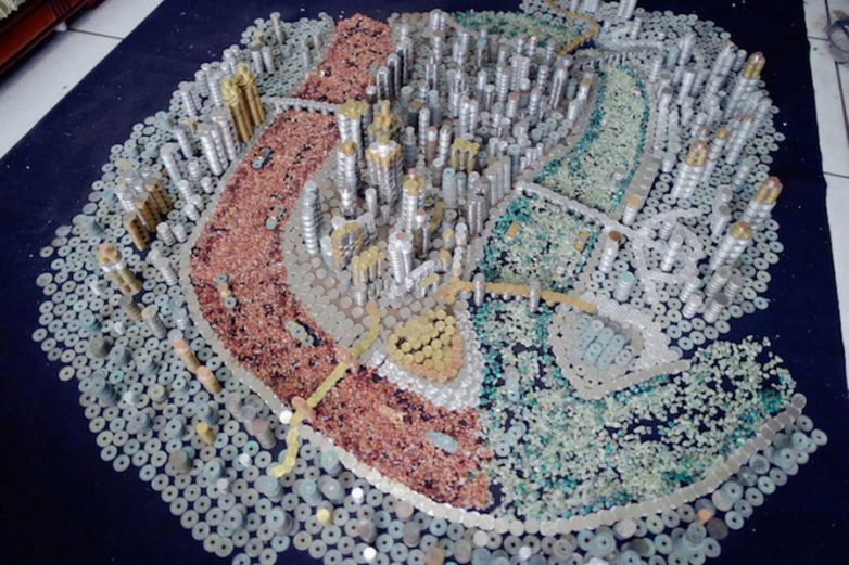 Китаец построил макет родного города
