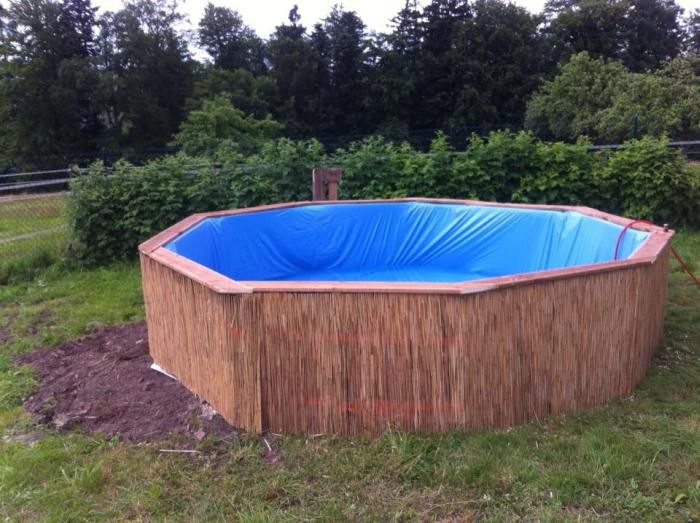 Самодельный бассейн из деревянных поддонов