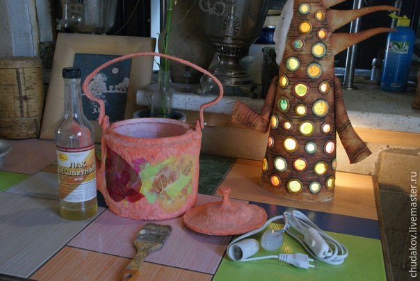 Делаем необычный чайник-светильник из папье-маше