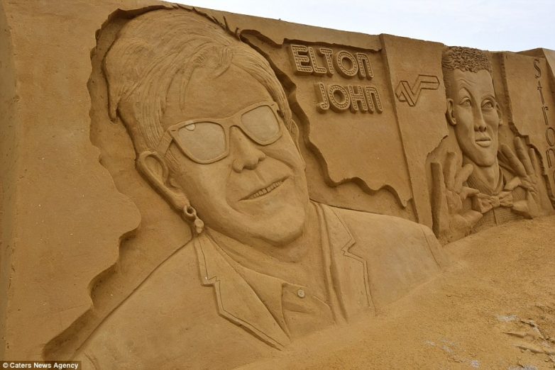 Песчаные скульптуры на фестивале в Остенде