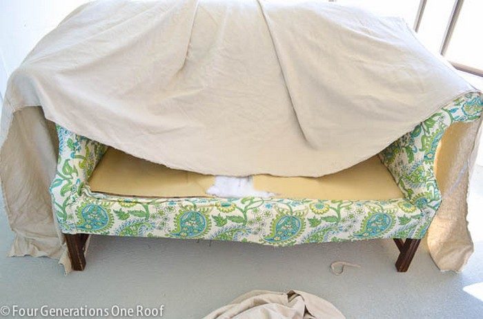 Как легко обновить обивку дивана за копейки