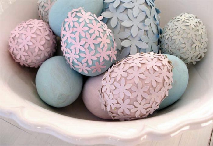 Декор яиц к грядущему празднику Пасхи