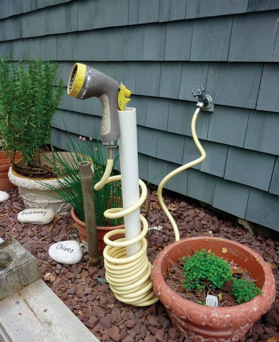 Использование ПВХ-труб для сада и огорода