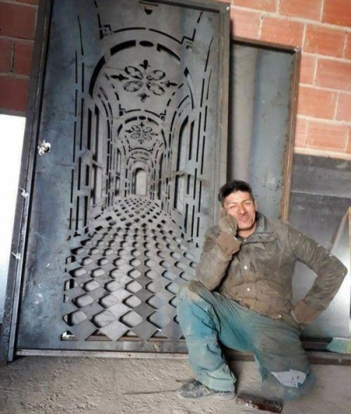 Невероятная железная дверь с 3D-эффектом