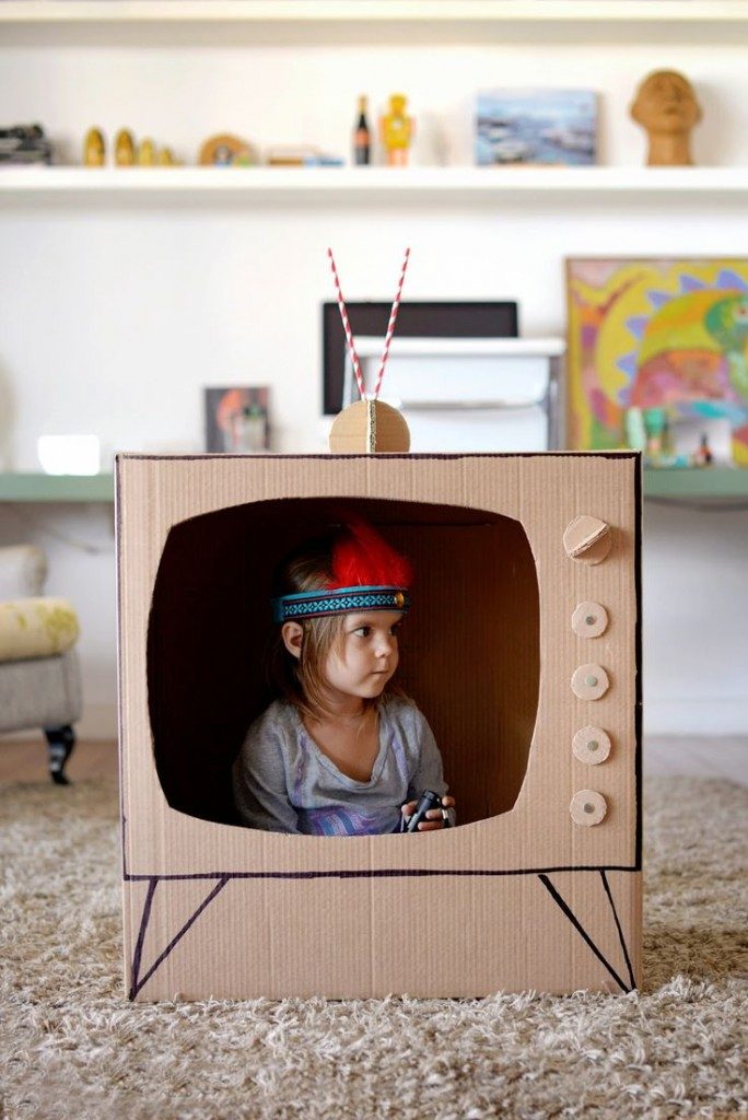 Идеи игрушек из картонных коробок
