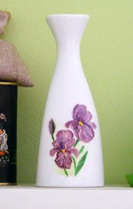 Роспись вазы с цветами