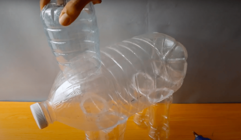 Интересная идея переработки пластиковых бутылок