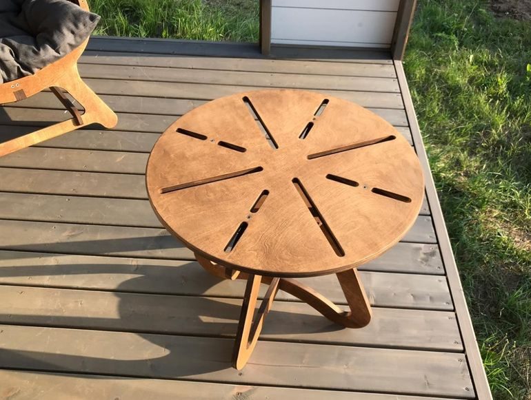 Круглый стол из дерева своими руками