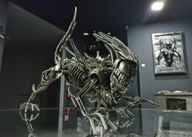 Невероятные металлические скульптуры Себастьяна Кухарского