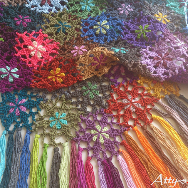 Цветочные шали крючком
