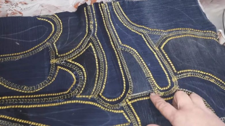 Красивая вещица из остатков джинсовой ткани