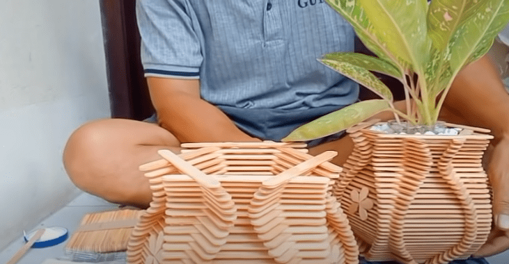 Простая техника создания великолепных ваз и кашпо