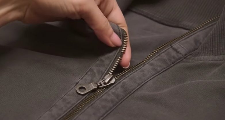 Как быстро починить молнию на куртке