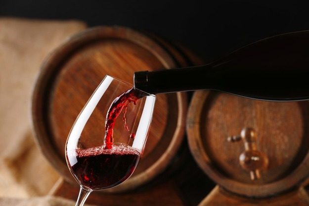 Как хранить открытую бутылку вина: ценные советы