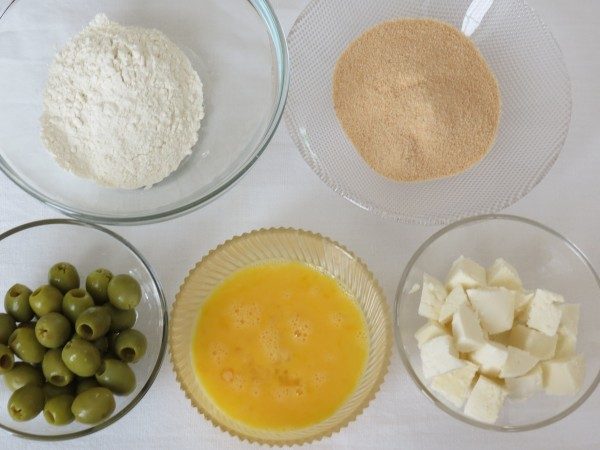 Рисовые крокеты с сыром и оливками