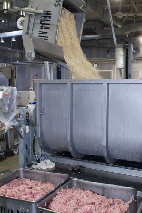 Как производят тушенку на заводе