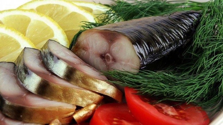 8 вкусных рецептов солёной, маринованной и копчёной рыбки