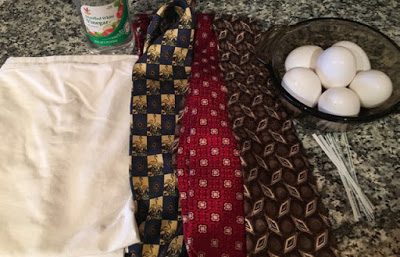 Красим яйца шелковыми галстуками