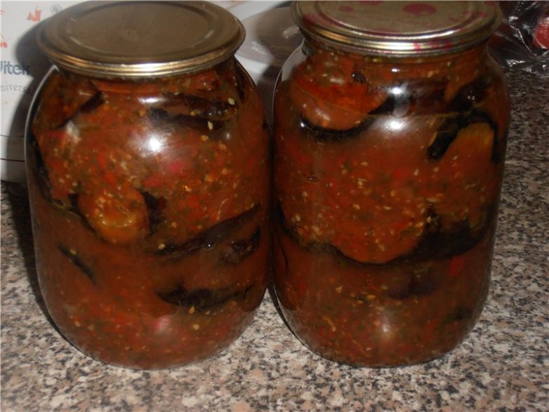 Баклажаны в остром томатном соусе