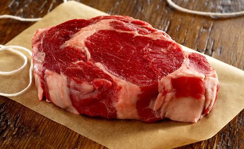 Как правильно выбрать мясо на рынке или в магазине?