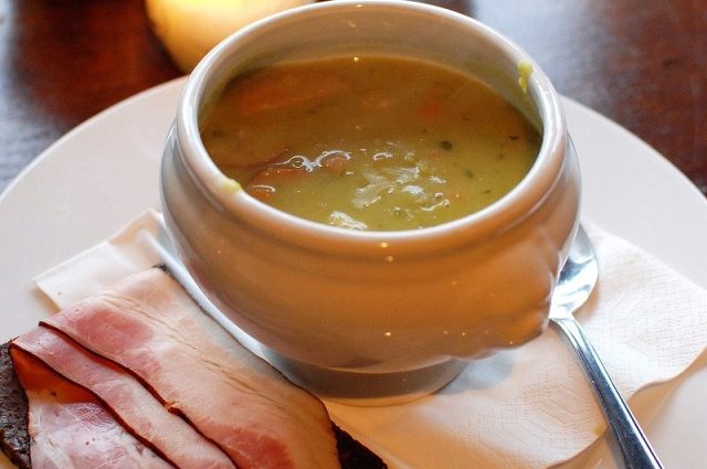 7 рецептов согревающх супов из разных стран мира