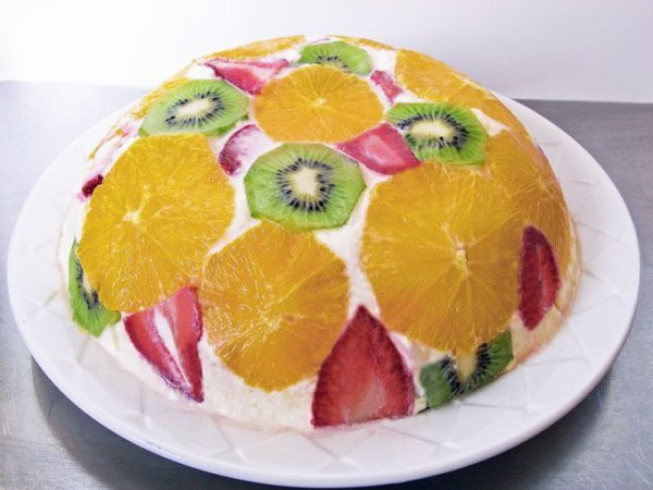 Оригинальный фруктовый торт без выпечки