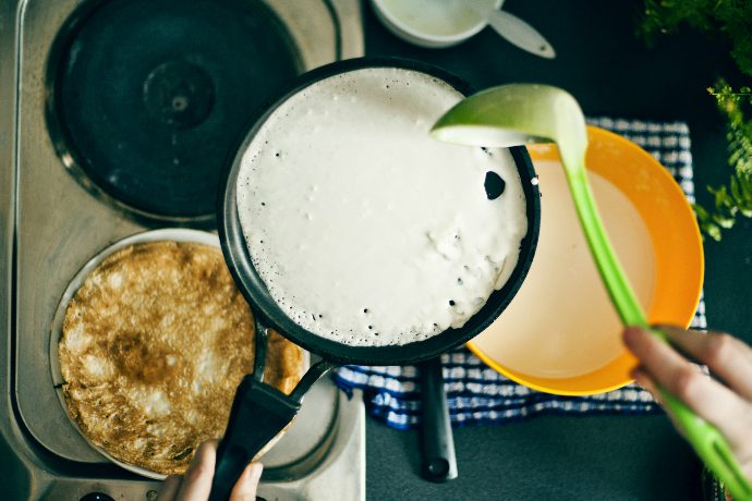 5 простых советов как подготовить сковороду для блинов