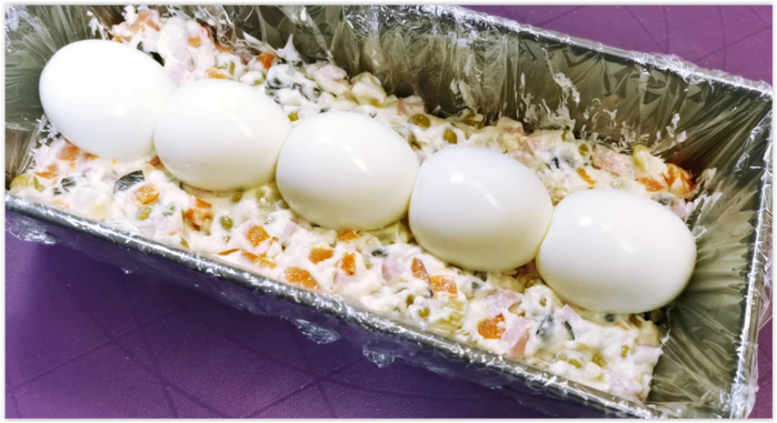 «Мраморный Оливье» - новая подача популярного салата