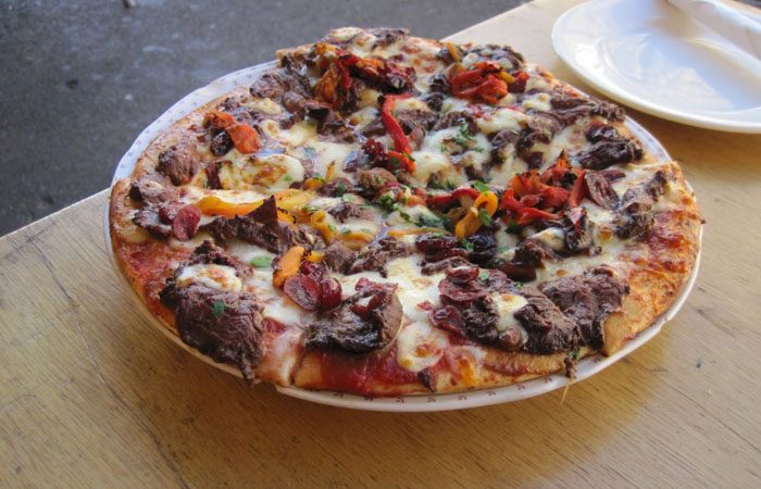10 самых необычных пицц из разных стран