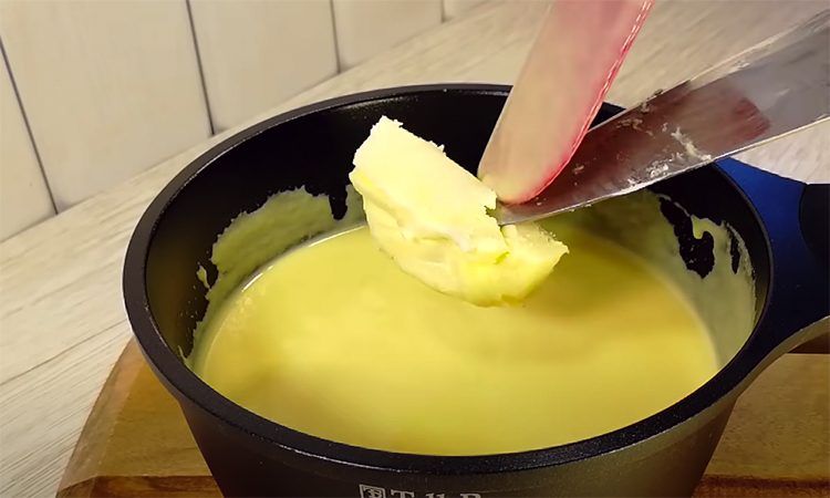 Простой способ сделать ванильное мороженое