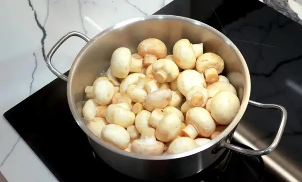 Потрясающие маринованные грибочки по самому простому рецепту