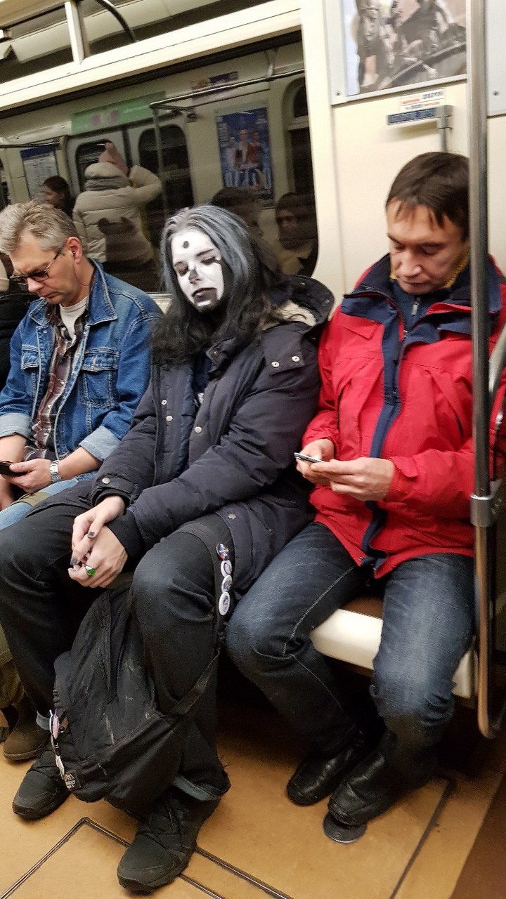 Подземный шок: удивительная мода посетителей метро